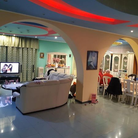 Casa Albastra Otel Drumu Carului Dış mekan fotoğraf