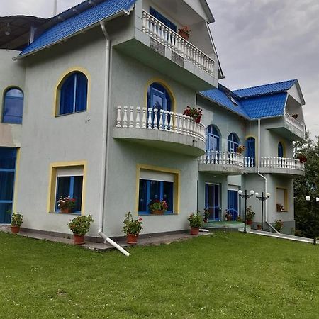 Casa Albastra Otel Drumu Carului Dış mekan fotoğraf